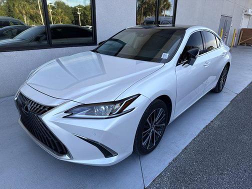 White Pearl 2024 Lexus ES 350 Base