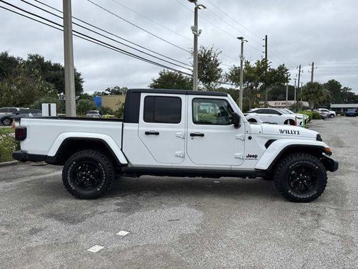 2021 Jeep Gladiator Willys 4x4