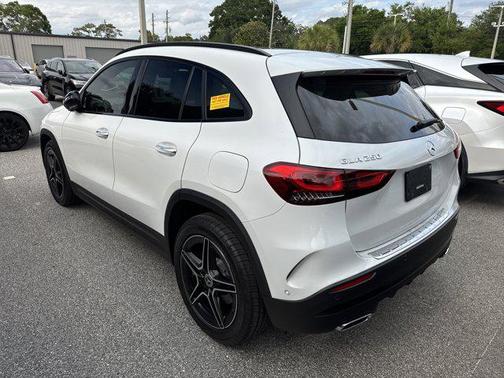 Polar White 2022 Mercedes-Benz GLA 250 Base