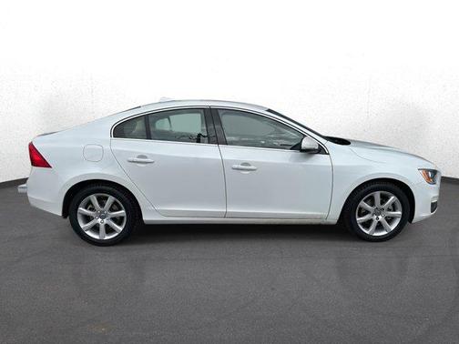 2016 Volvo S60 T5 Drive-E Premier