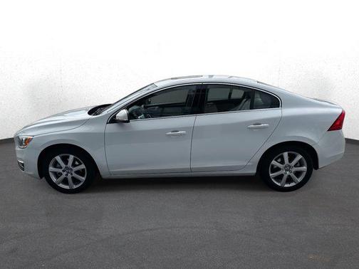 2016 Volvo S60 T5 Drive-E Premier