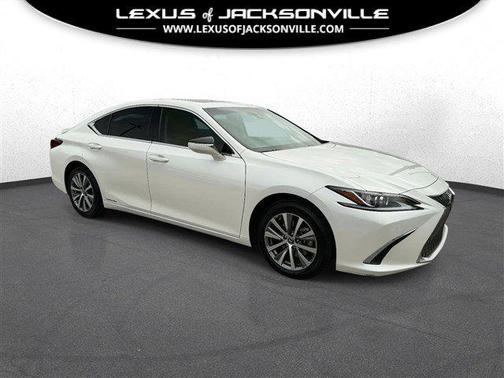 2020 Lexus ES 300h Base