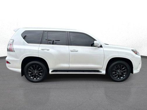 White Pearl 2023 Lexus GX 460 Premium