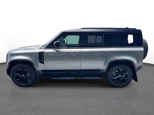 Silicon Silver Prem Met 2025 Land Rover Defender 110 P400 X-Dynamic SE