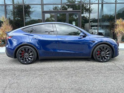 2022 Tesla Model Y Performance Dual Motor All-Wheel Drive