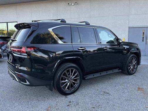 2025 Lexus LX 600 Base
