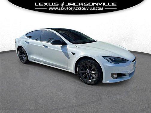 Pearl White Multi-Coat 2019 Tesla Model S Long Range