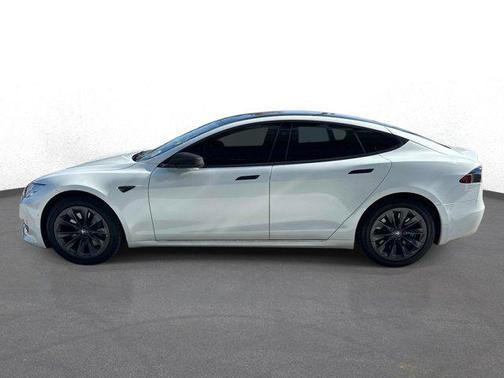 Pearl White Multi-Coat 2019 Tesla Model S Long Range