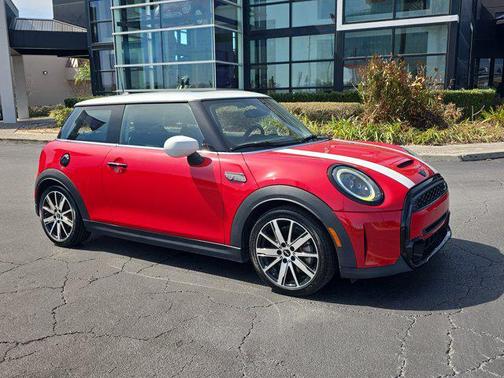 Chili Red 2023 MINI Hardtop Cooper S