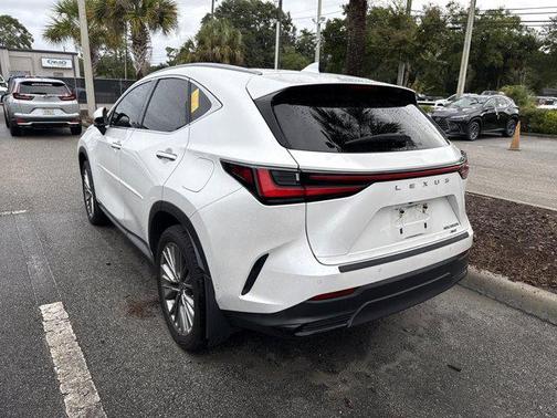 2022 Lexus NX 350h Luxury