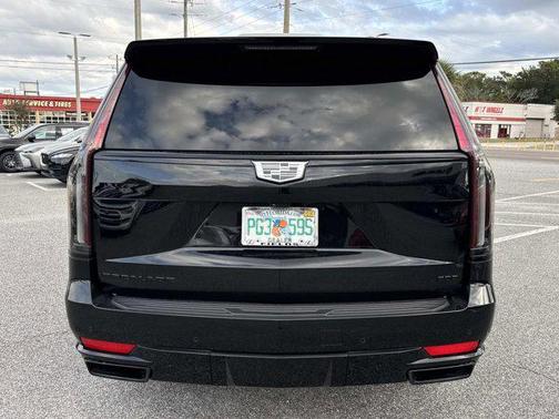 2023 Cadillac Escalade Sport