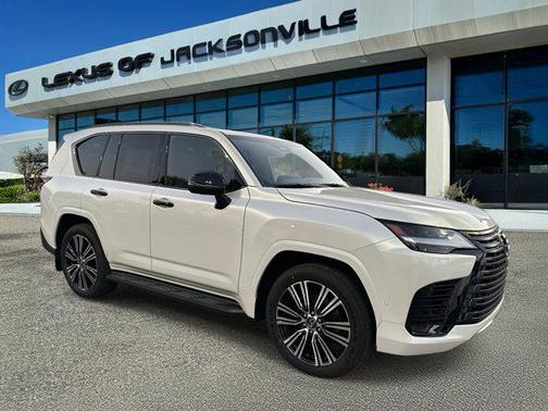 2025 Lexus LX 700h Luxury