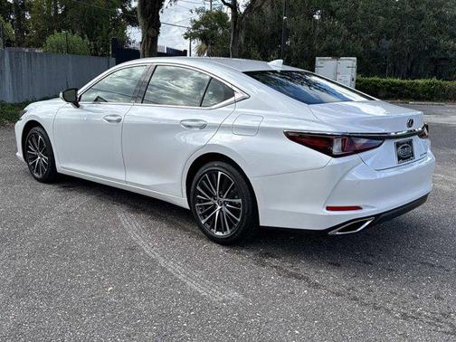 2025 Lexus ES 350 Base