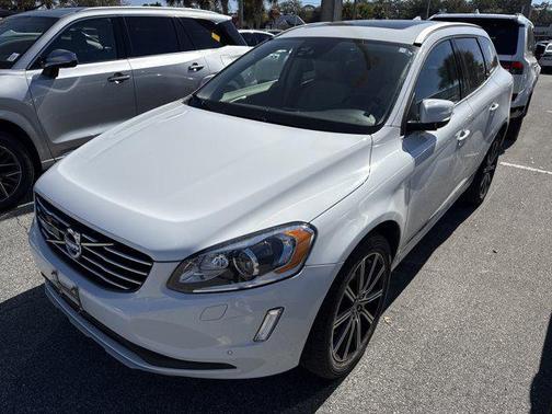 2016 Volvo XC60 T5 Drive-E Platinum