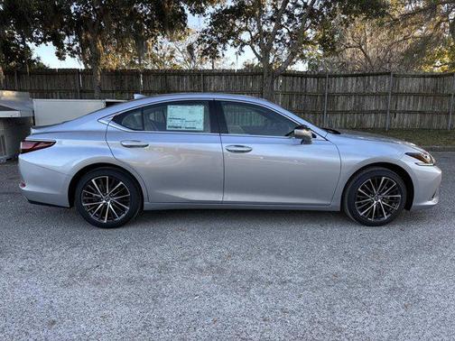 2025 Lexus ES 350 Base