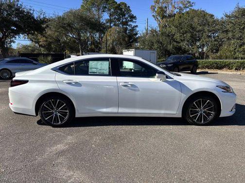 2025 Lexus ES 350 Base