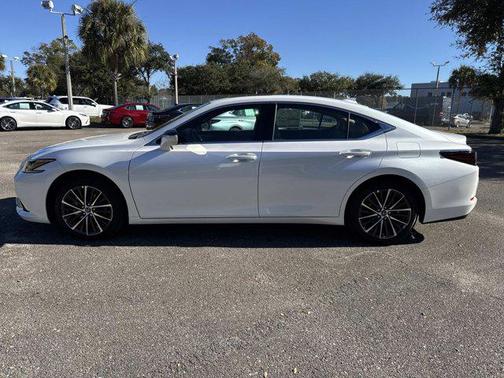 2025 Lexus ES 350 Base