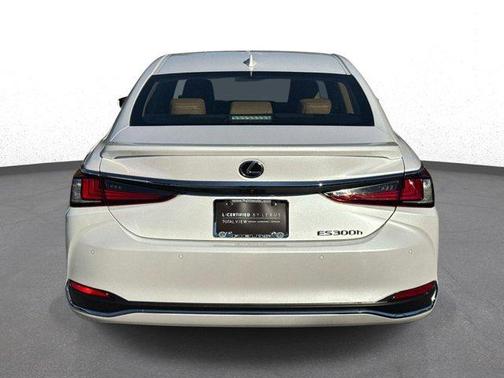 White Pearl 2024 Lexus ES 300h Base