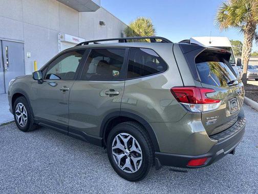 2024 Subaru Forester Premium