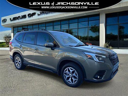 2024 Subaru Forester Premium