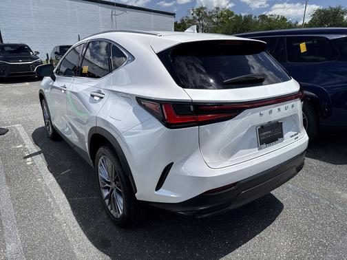 Eminent White Pearl 2022 Lexus NX 350 Premium