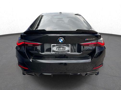 Black Sapphire Metallic 2024 BMW M440 i