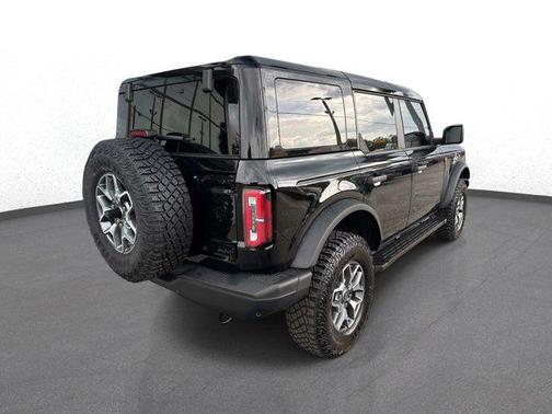 Shadow Black 2025 Ford Bronco Badlands