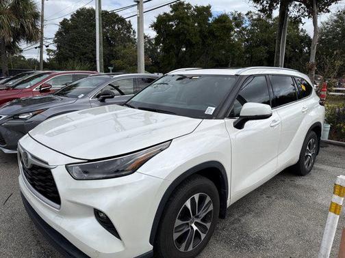 2021 Toyota Highlander XLE