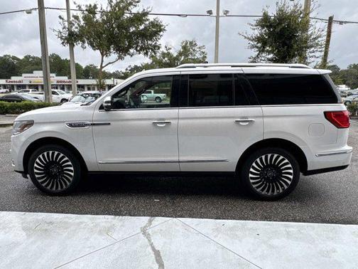 2018 Lincoln Navigator Black Label