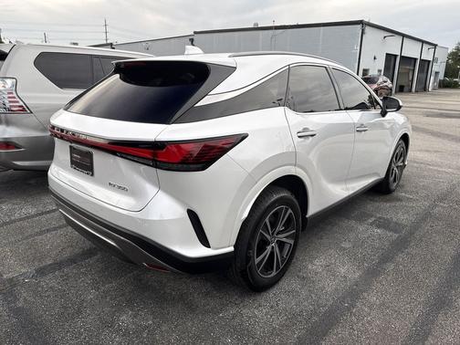 White Pearl 2023 Lexus RX 350 Premium Plus