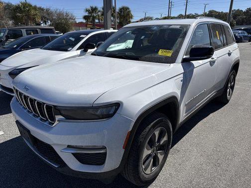 2023 Jeep Grand Cherokee 4xe Base