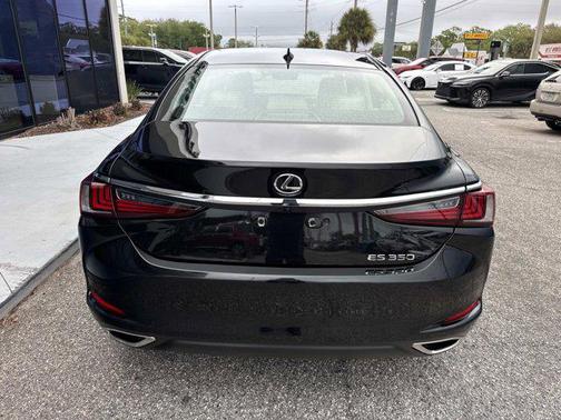 2025 Lexus ES 350 Base