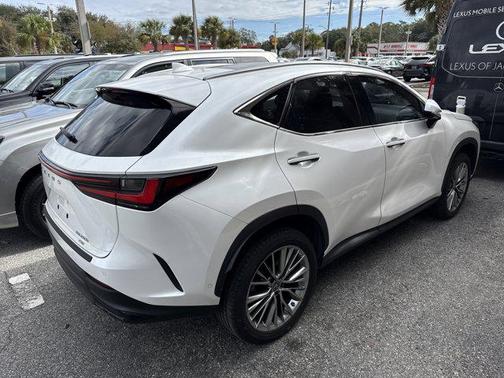 2022 Lexus NX 350h Luxury