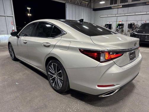 2023 Lexus ES 350 Base