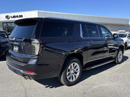 2025 Chevrolet Suburban Premier