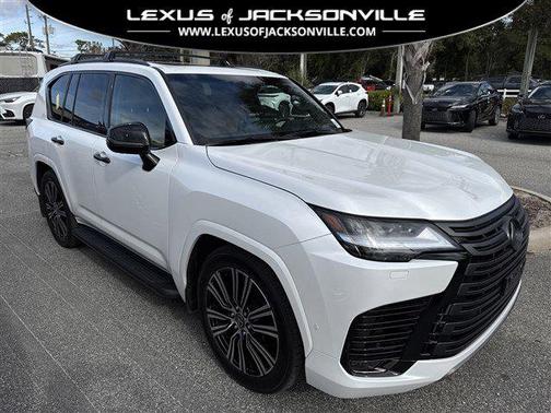 2025 Lexus LX 700h Luxury