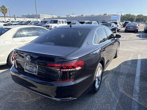 2020 Volkswagen Passat 2.0T SE