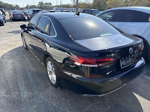 2020 Volkswagen Passat 2.0T SE