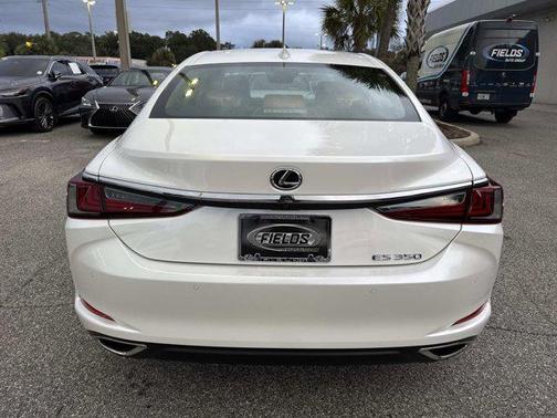 2025 Lexus ES 350 Base