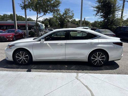 2025 Lexus ES 350 Base