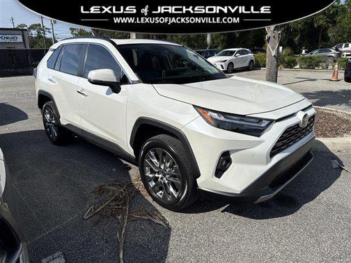 Blizzard Pearl 2022 Toyota RAV4 Limited
