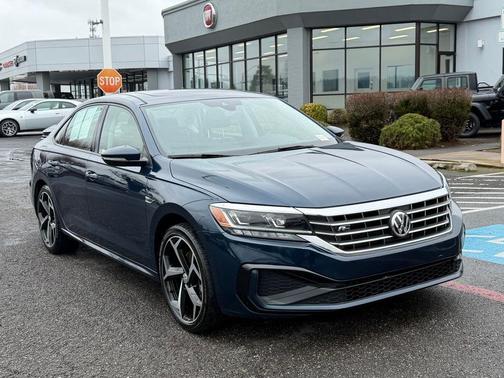 Tourmaline Blue Metallic 2020 Volkswagen Passat 2.0T R-Line