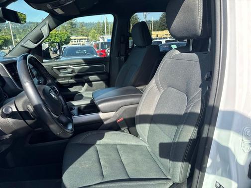 Bright White Clearcoat 2021 RAM 1500 Big Horn