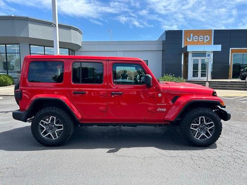 2024 Jeep Wrangler Sahara