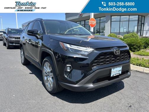 2023 Toyota RAV4 XLE Premium