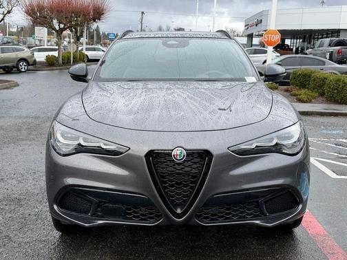 2026 Alfa Romeo Stelvio Base