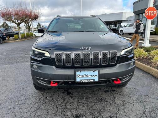2022 Jeep Cherokee Trailhawk