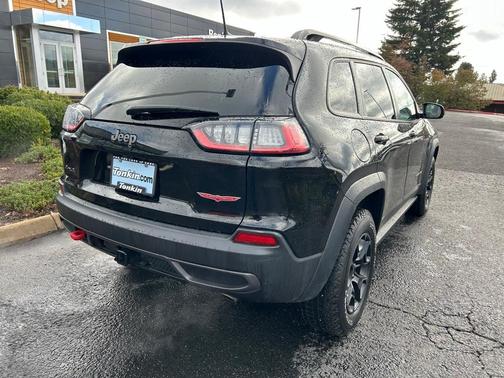 2022 Jeep Cherokee Trailhawk