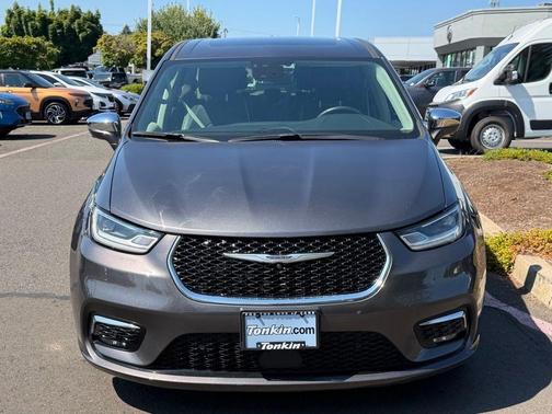 Granite Crystal Clearcoat Metallic 2022 Chrysler Pacifica Hybrid Limited