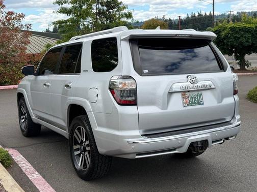 Classic Silver Metallic 2014 Toyota 4Runner Limited